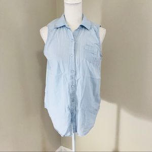 F21 Sleeveless Button Down